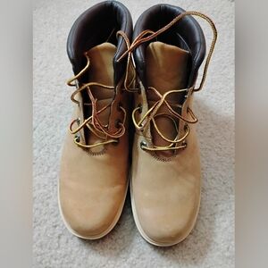 GUC Women's Timberland Wheat/Tan Work Boots with Padded Collar - Sz 8